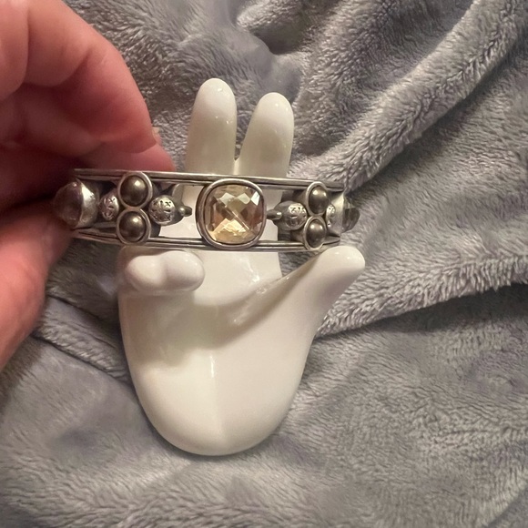 Brighton Selene Swarovski Silver Tone Cuff Bracelet, Magnetic Closure, good cond - Picture 2 of 9